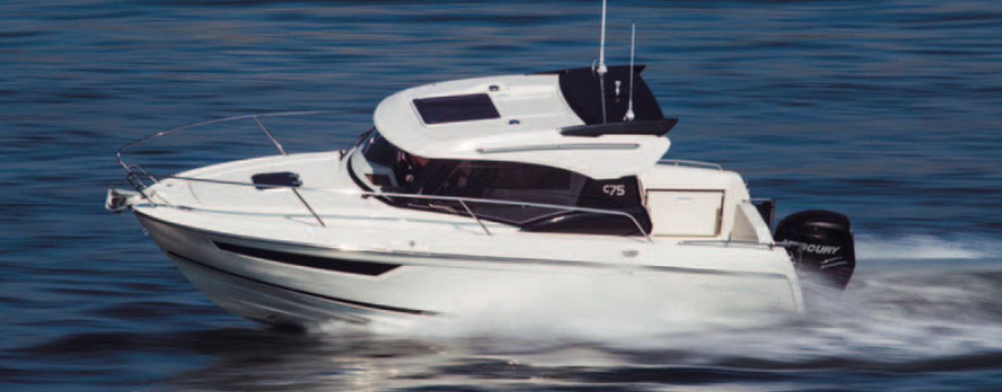 Parker 750 Comfort and Speed with Innovative Hull Design