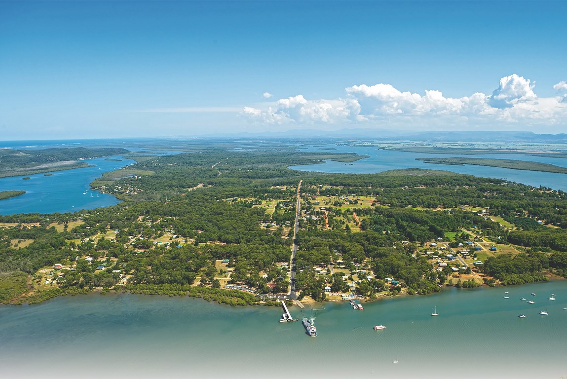 russell island yacht club