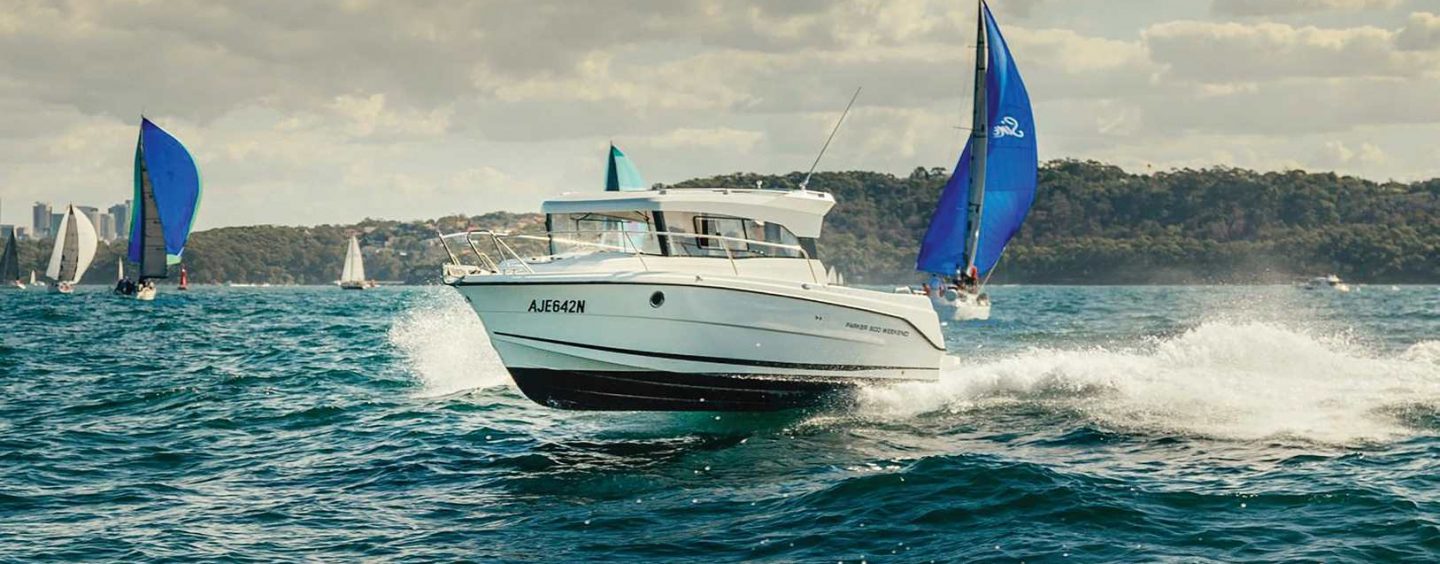 Seaworthy With Euro Styling – PARKER 800 WEEKEND